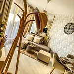 Seaside Sunset - Free Parking Apartment Golden Sands